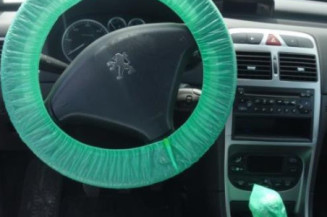 Attache ceinture arriere droit PEUGEOT 307