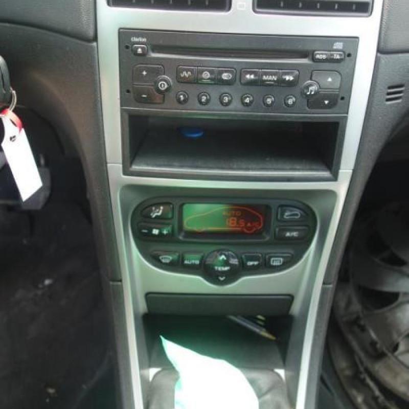 Attache ceinture arriere droit PEUGEOT 307 Photo n°14