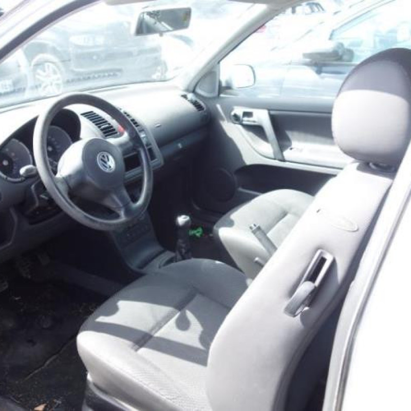 Charniere de capot VOLKSWAGEN POLO 3 Photo n°6