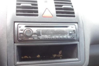 Charniere de capot VOLKSWAGEN POLO 3