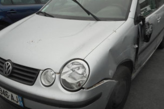 Attache ceinture avant droit VOLKSWAGEN POLO 4