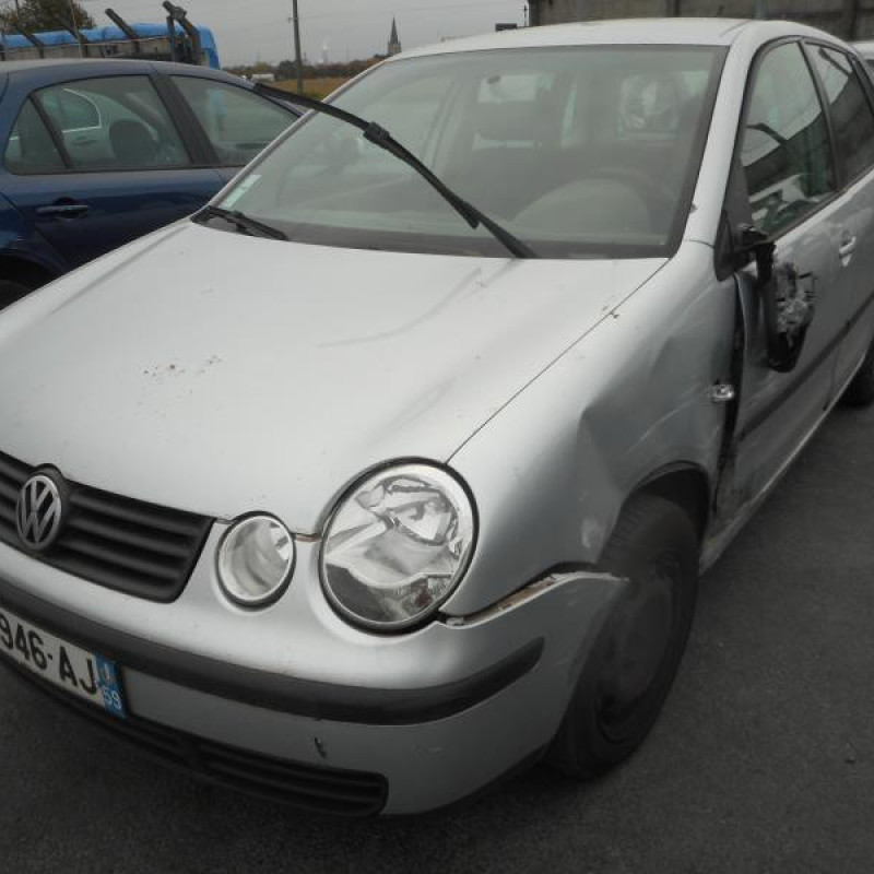 Attache ceinture avant droit VOLKSWAGEN POLO 4 Photo n°4