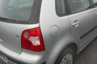 Attache ceinture avant droit VOLKSWAGEN POLO 4