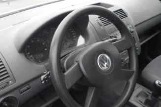 Attache ceinture avant droit VOLKSWAGEN POLO 4
