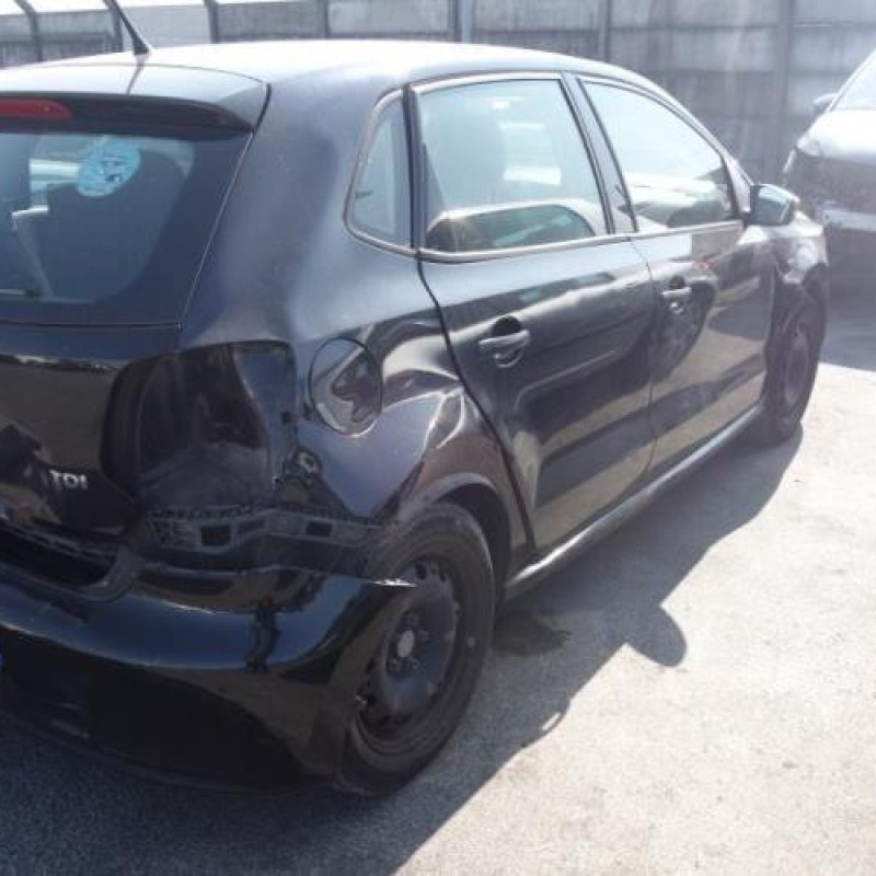Attache ceinture avant droit VOLKSWAGEN POLO 5 Photo n°6