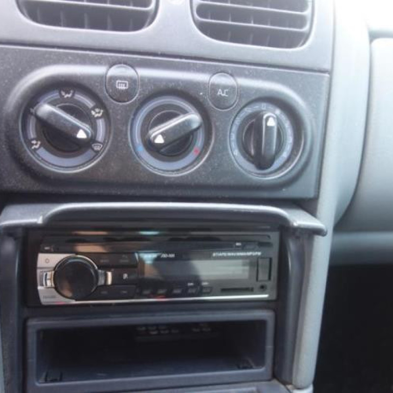 Pretensionneur de ceinture avant gauche RENAULT LAGUNA 1 Photo n°12