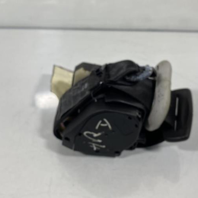 Ceinture arriere droit VOLKSWAGEN BORA Photo n°1