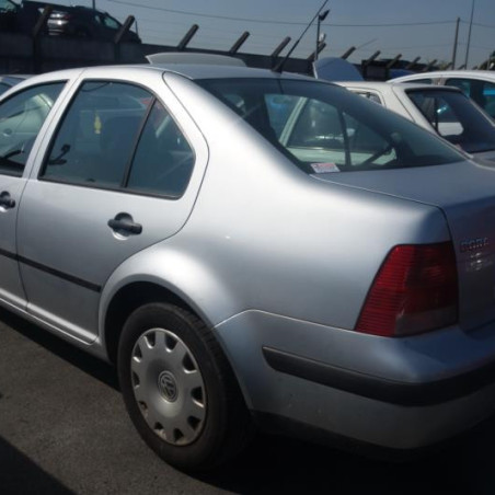 Etrier avant droit (freinage) VOLKSWAGEN BORA