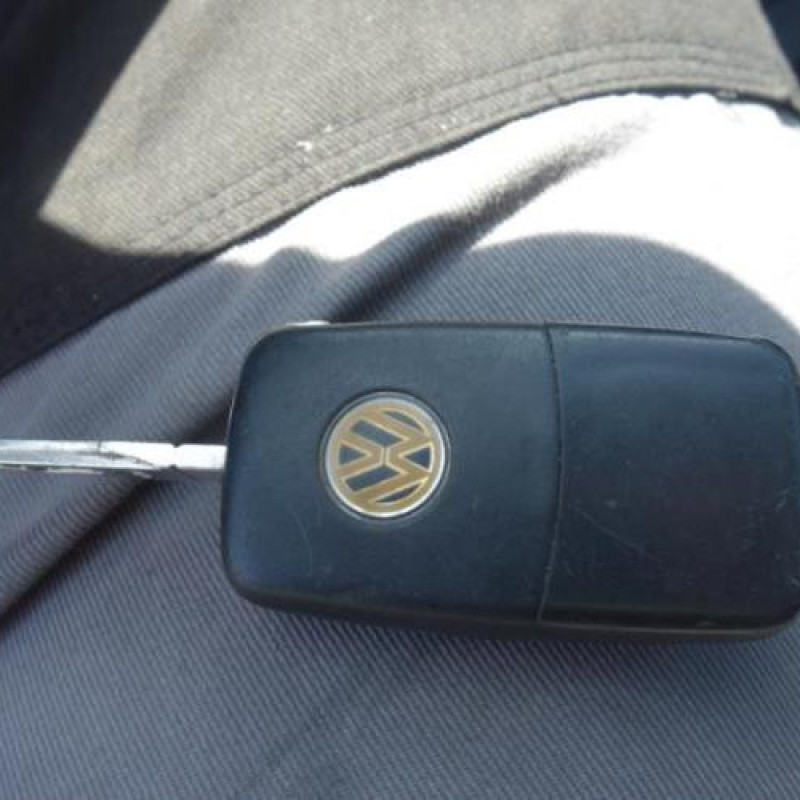 Air bag conducteur VOLKSWAGEN POLO 4 Photo n°9