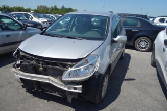 Pretensionneur de ceinture avant droit RENAULT CLIO 3