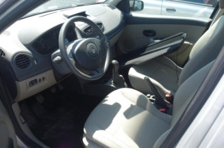 Pretensionneur de ceinture avant droit RENAULT CLIO 3