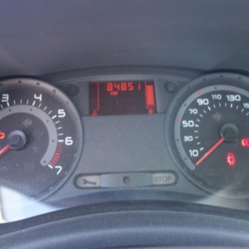 Pretensionneur de ceinture avant droit RENAULT CLIO 3 Photo n°11