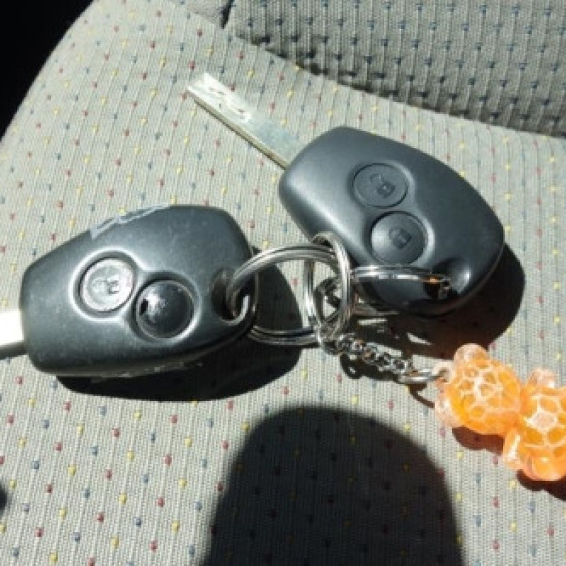 Pretensionneur de ceinture avant droit RENAULT CLIO 3 Photo n°14
