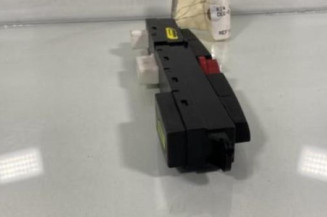 Bouton de warning KIA CEE-D 1