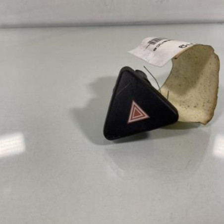 Bouton de warning FORD FIESTA 5 Photo n°1