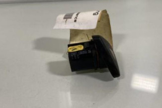 Bouton de warning FORD FIESTA 5