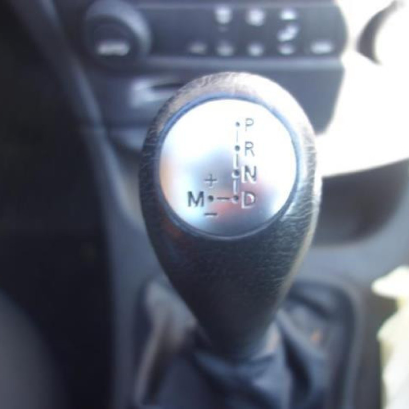 Vitre arriere droit RENAULT LAGUNA 2 Photo n°11