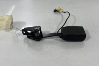 Attache ceinture arriere gauche PEUGEOT 308 1