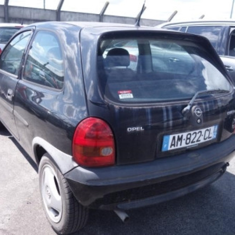 Ceinture arriere droit OPEL CORSA B Photo n°6