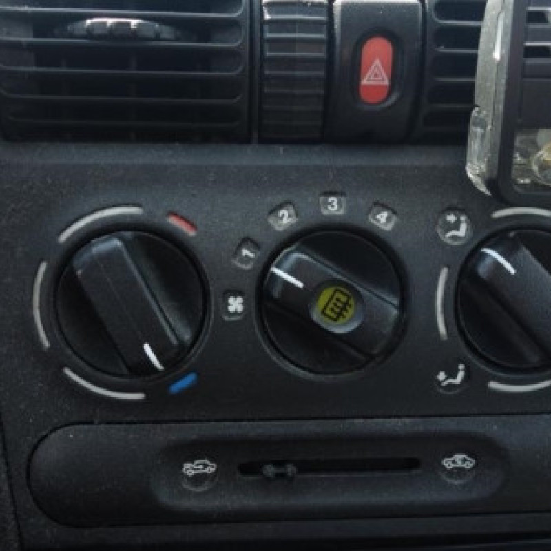 Ceinture arriere droit OPEL CORSA B Photo n°9