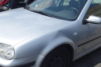 Pretensionneur de ceinture avant droit VOLKSWAGEN GOLF 4