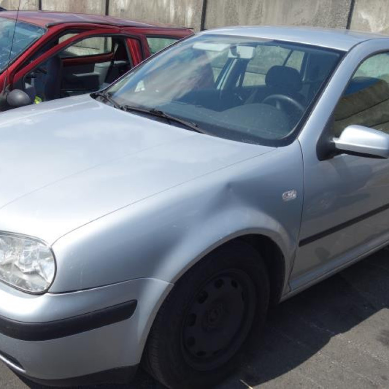 Pretensionneur de ceinture avant droit VOLKSWAGEN GOLF 4 Photo n°4