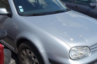 Pretensionneur de ceinture avant droit VOLKSWAGEN GOLF 4