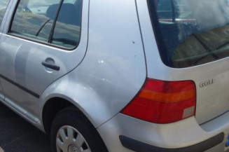Pretensionneur de ceinture avant droit VOLKSWAGEN GOLF 4