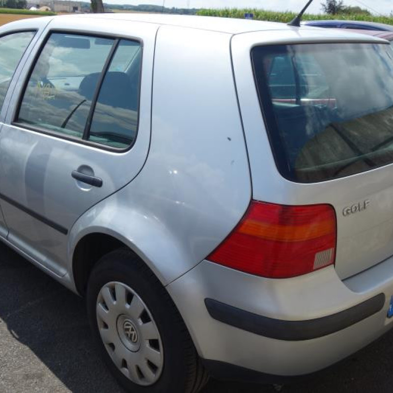 Pretensionneur de ceinture avant droit VOLKSWAGEN GOLF 4 Photo n°7