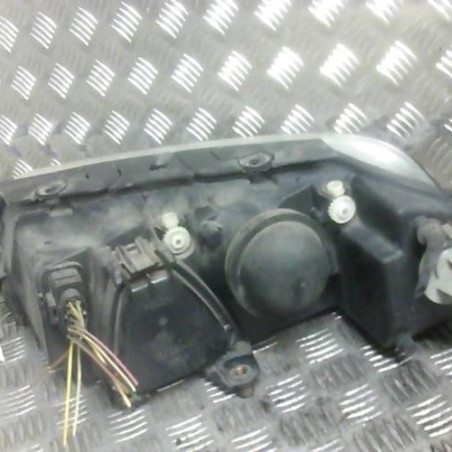 Optique avant principal droit (feux)(phare) VOLKSWAGEN PASSAT 4