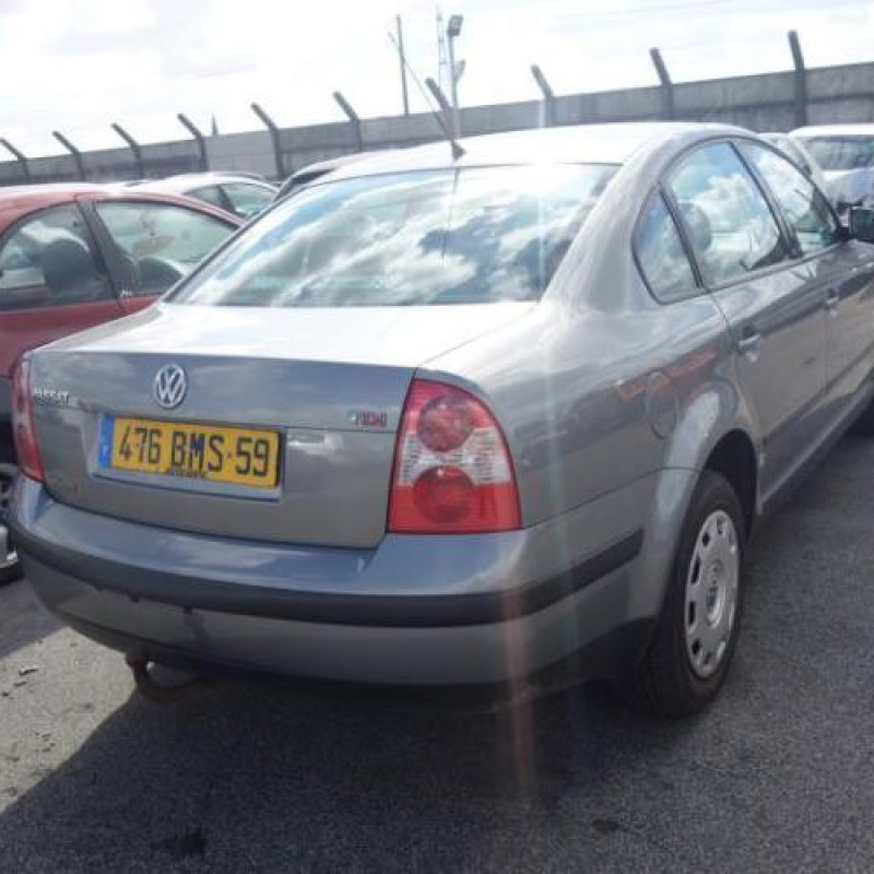 Pretensionneur de ceinture arriere gauche VOLKSWAGEN PASSAT 4 Photo n°6