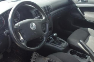 Pretensionneur de ceinture arriere gauche VOLKSWAGEN PASSAT 4
