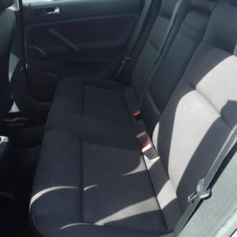 Pretensionneur de ceinture arriere gauche VOLKSWAGEN PASSAT 4 Photo n°11