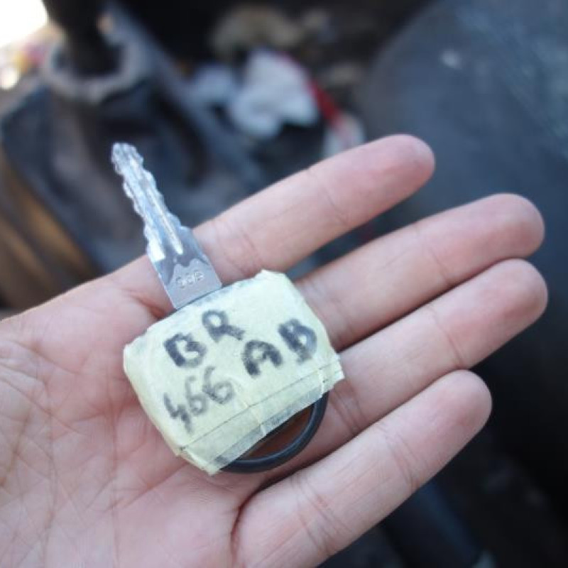 Porte arriere gauche OPEL CORSA B Photo n°10