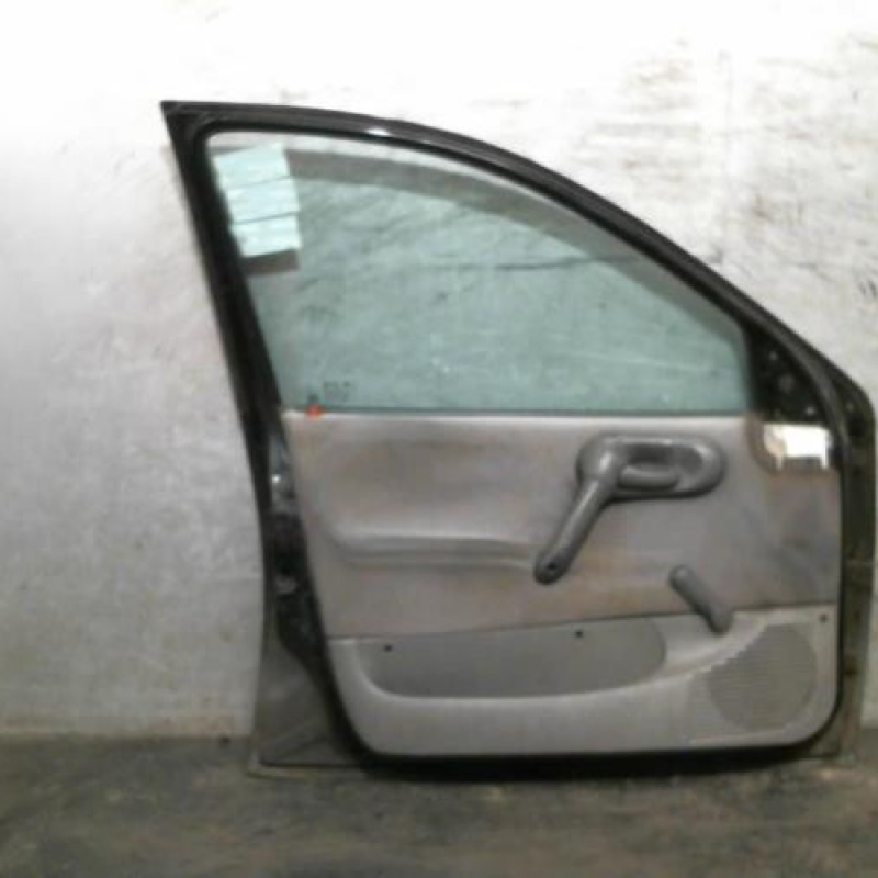 Porte avant gauche OPEL CORSA B Photo n°3
