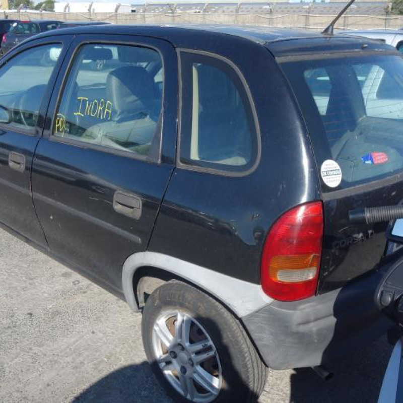 Porte avant gauche OPEL CORSA B Photo n°7