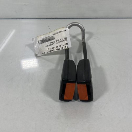 Attache ceinture arriere droit VOLKSWAGEN GOLF 3 Photo n°1