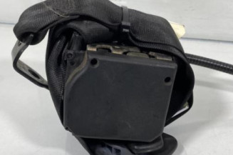 Pretensionneur de ceinture avant droit VOLKSWAGEN GOLF 3