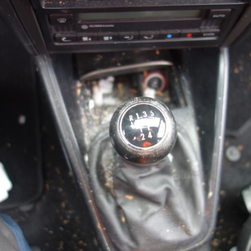 Ceinture arriere gauche VOLKSWAGEN BORA Photo n°11