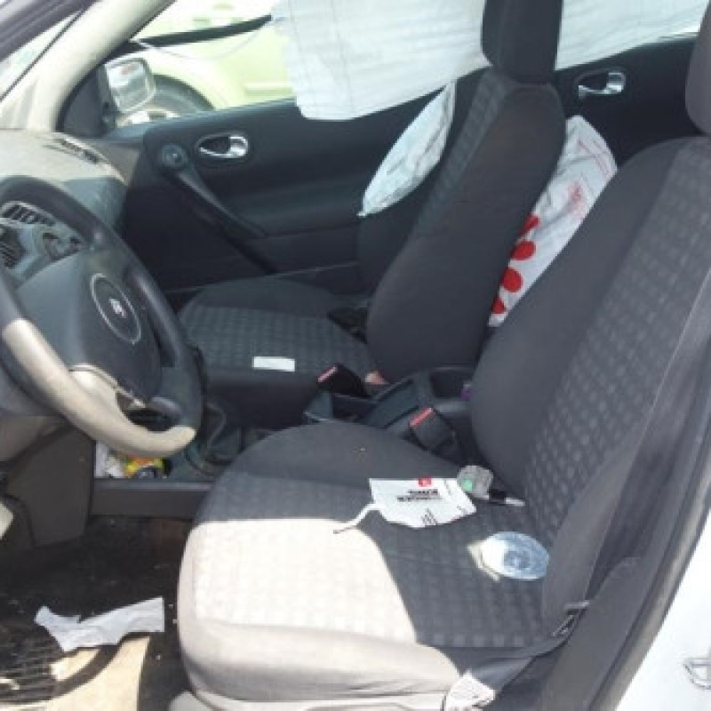 Serrure avant gauche RENAULT MEGANE 2 Photo n°8