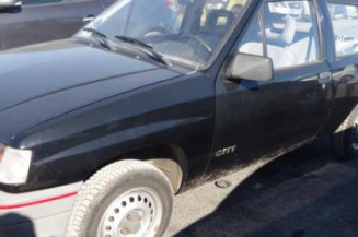 Ceinture arriere gauche OPEL CORSA A