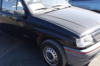 Ceinture arriere gauche OPEL CORSA A