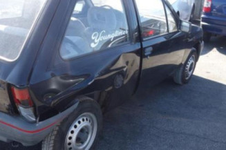 Ceinture arriere gauche OPEL CORSA A