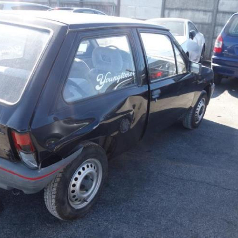 Ceinture arriere gauche OPEL CORSA A Photo n°6