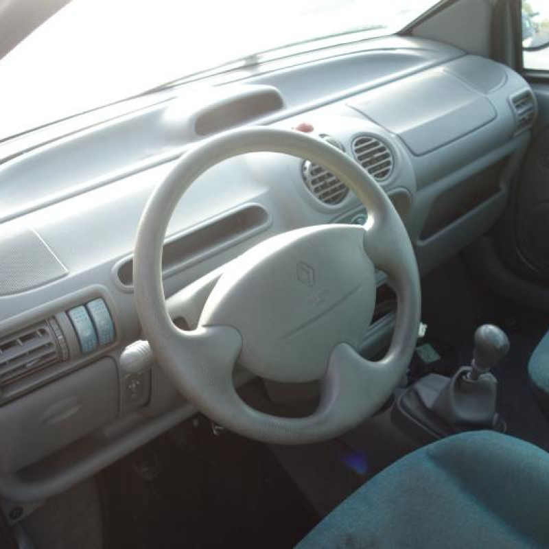 Air bag conducteur RENAULT TWINGO 1 Photo n°6
