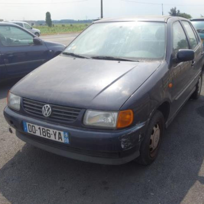 Feu arriere principal gauche (feux) VOLKSWAGEN POLO 3 Photo n°4