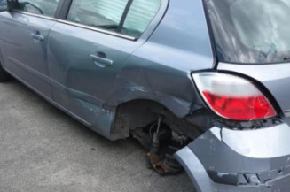 Ceinture arriere droit OPEL ASTRA H