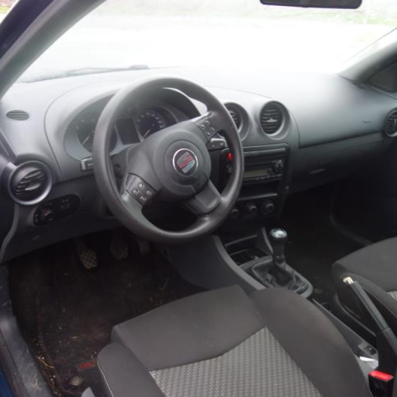 Pretensionneur de ceinture avant droit SEAT IBIZA 3 Photo n°8