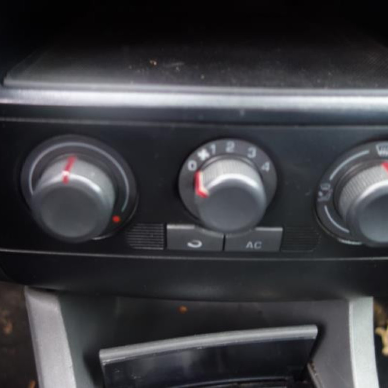Pretensionneur de ceinture avant droit SEAT IBIZA 3 Photo n°9