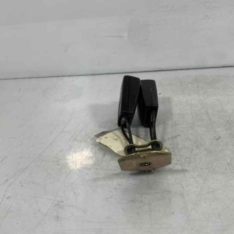 Attache ceinture arriere droit FORD MONDEO 1 Photo n°3